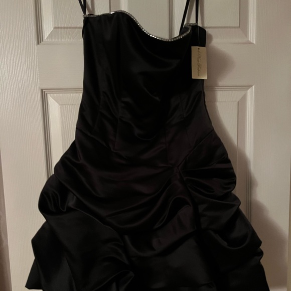 Black Strapless Cocktail Dress - Picture 2 of 5